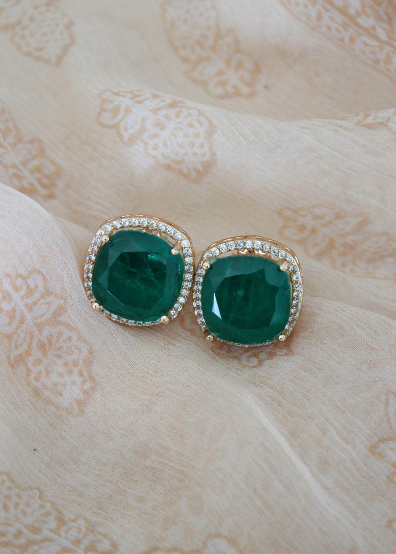 Tiyanni Kundan Studs