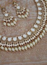 Tiyanni Kundan Necklace set