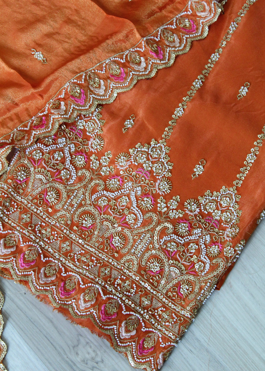 Orange tissue unstitch suit