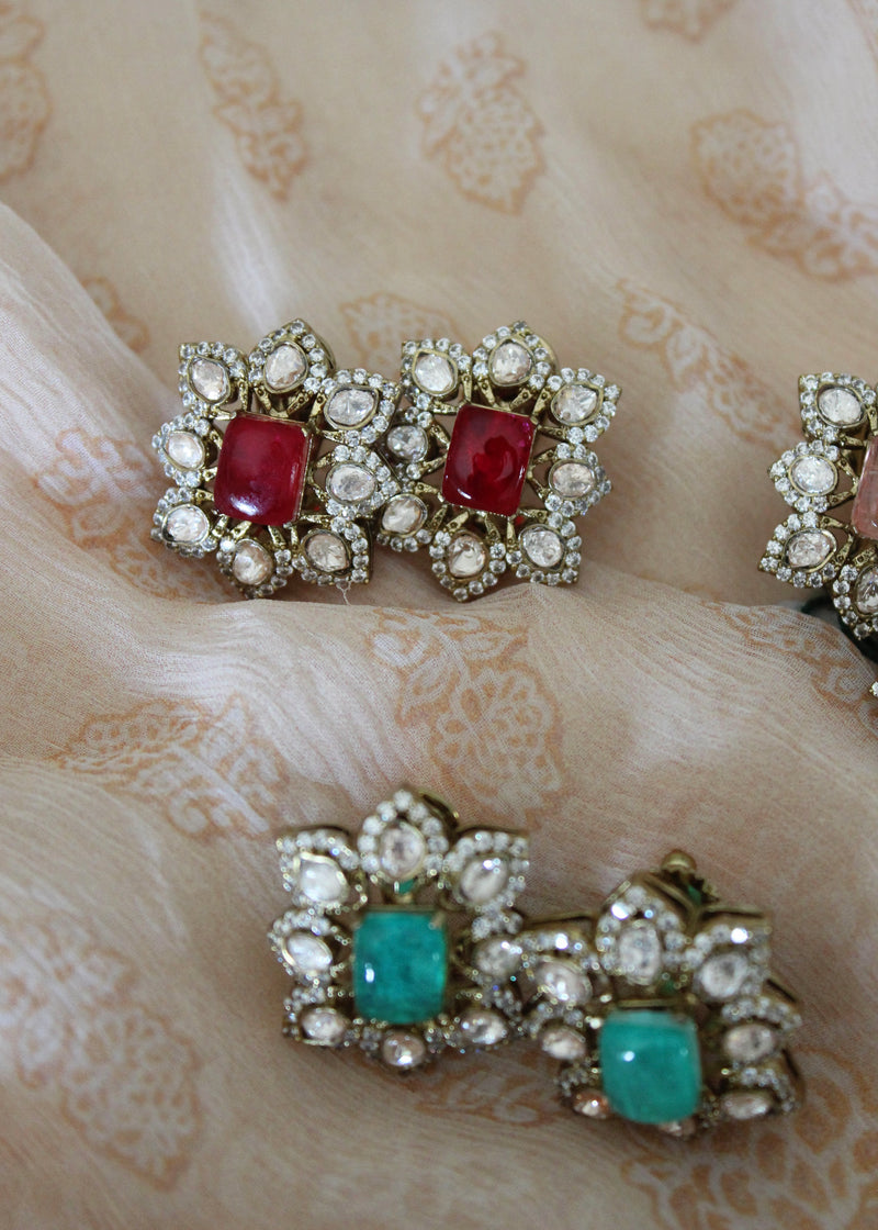 Dainty Tiyanni Kundan Studs