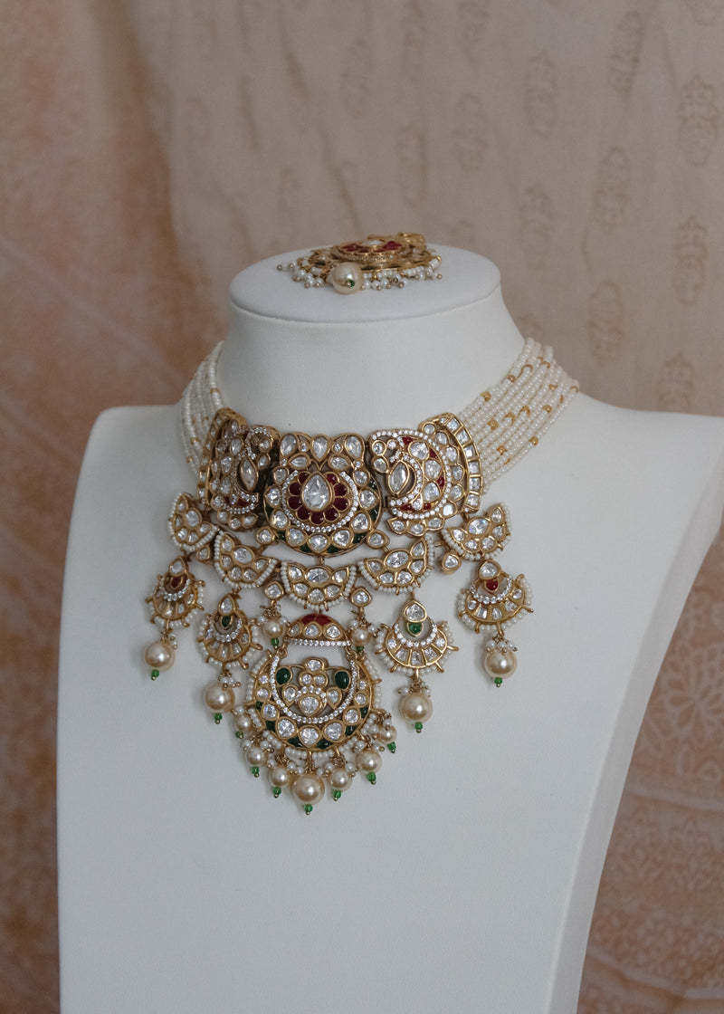 Liyla Necklace set