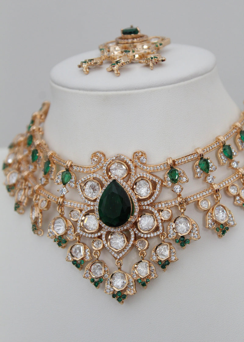 Reena set