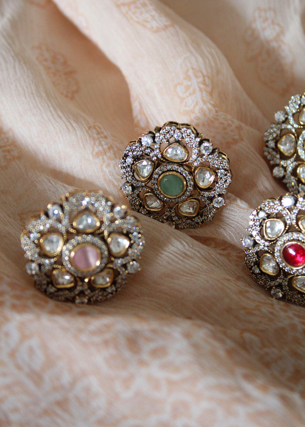 Tiyanni adjustable Ring