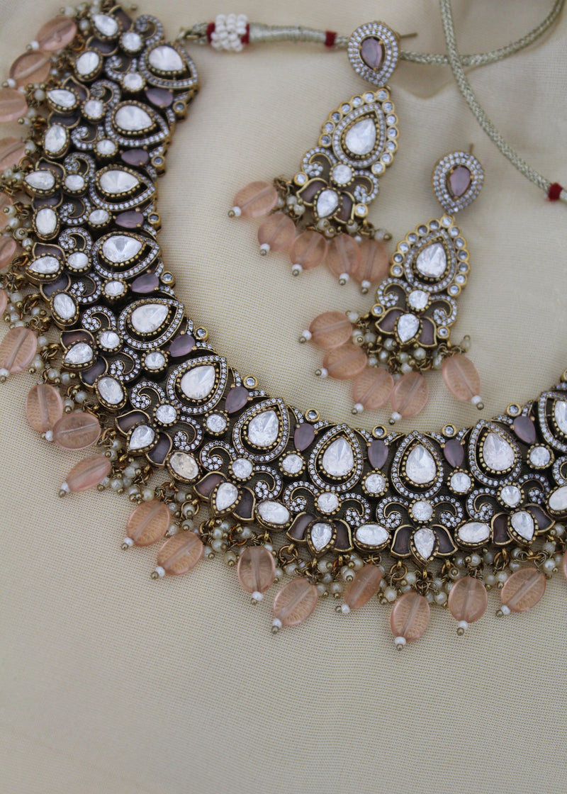 Tiyanni kundan necklace set