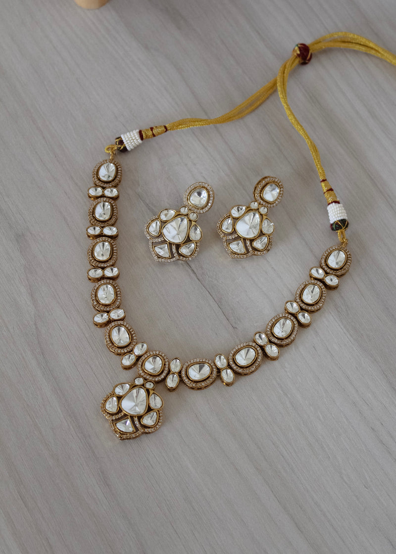 Kira Necklace set