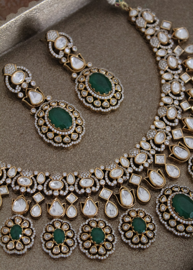 Amar Necklace set tiyanni kundan