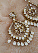 Tiyanni Kundan Earrings