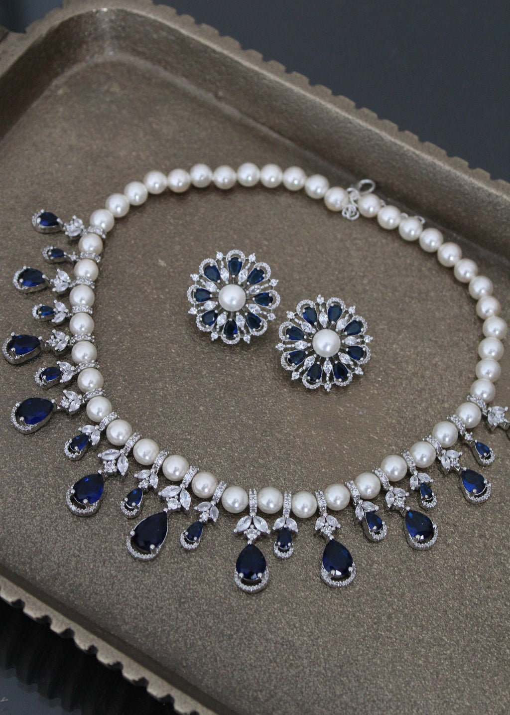 AD Necklace set