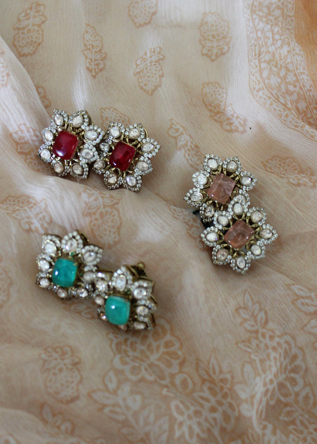 Dainty Tiyanni Kundan Studs