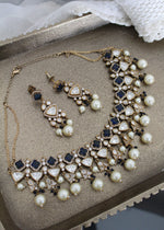Kristin Tiyanni Kundan set