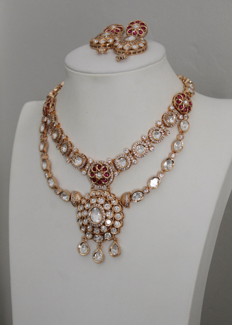 Sia Necklace Set