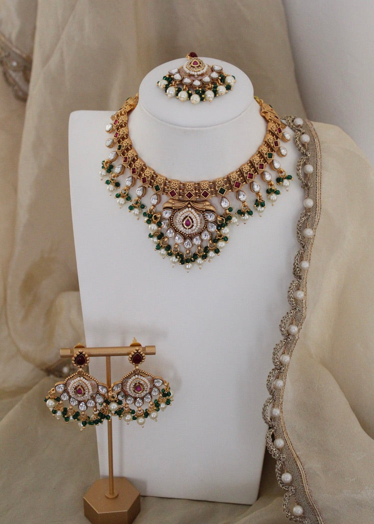 Mumtaz Necklace Set