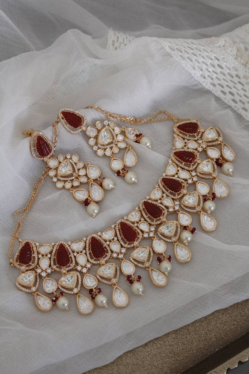 Ari Choker Set
