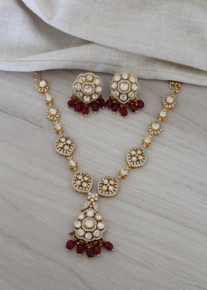 Necklace set