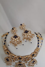 Tiyanni Kundan Choker Set