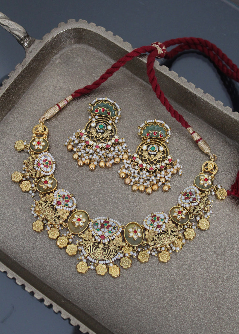 Mulitcolor Necklace set