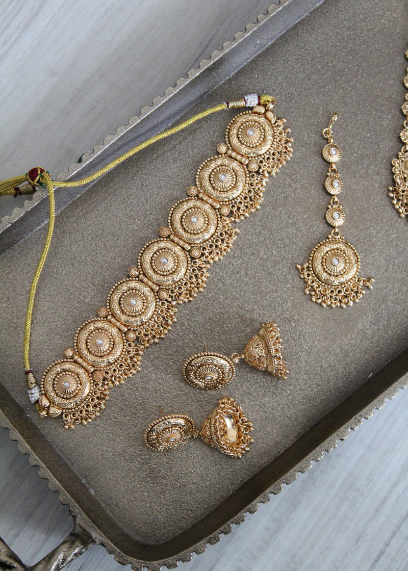 PREORDER-Gold inspired choker set A