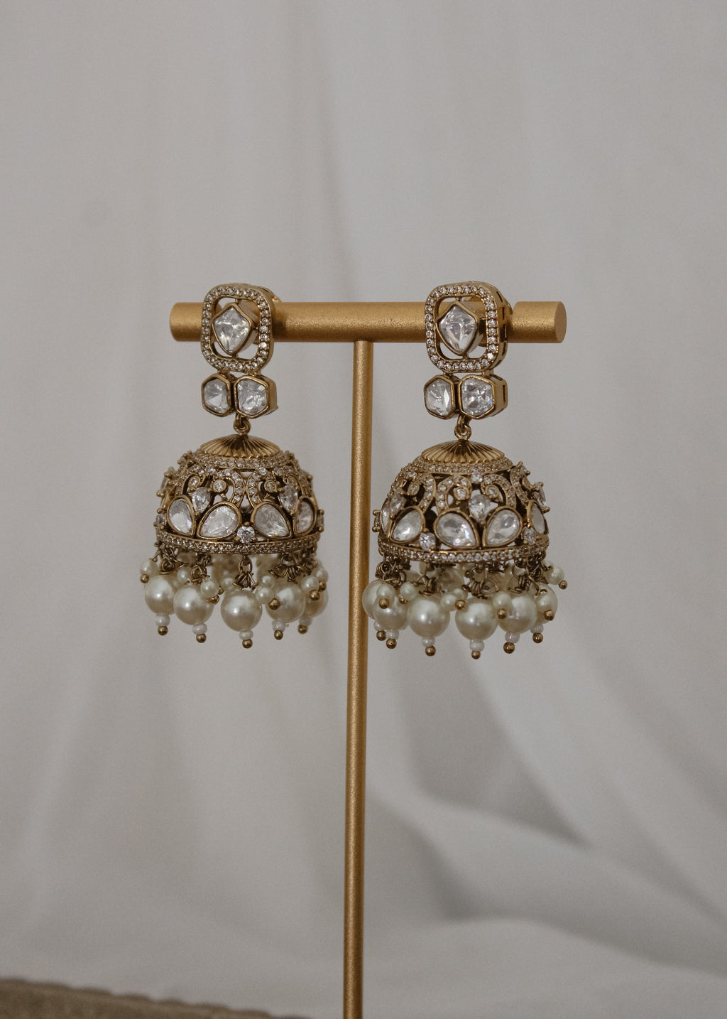 Tiyanni kundan Jhumki