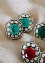 Tiyanni Kundan Studs