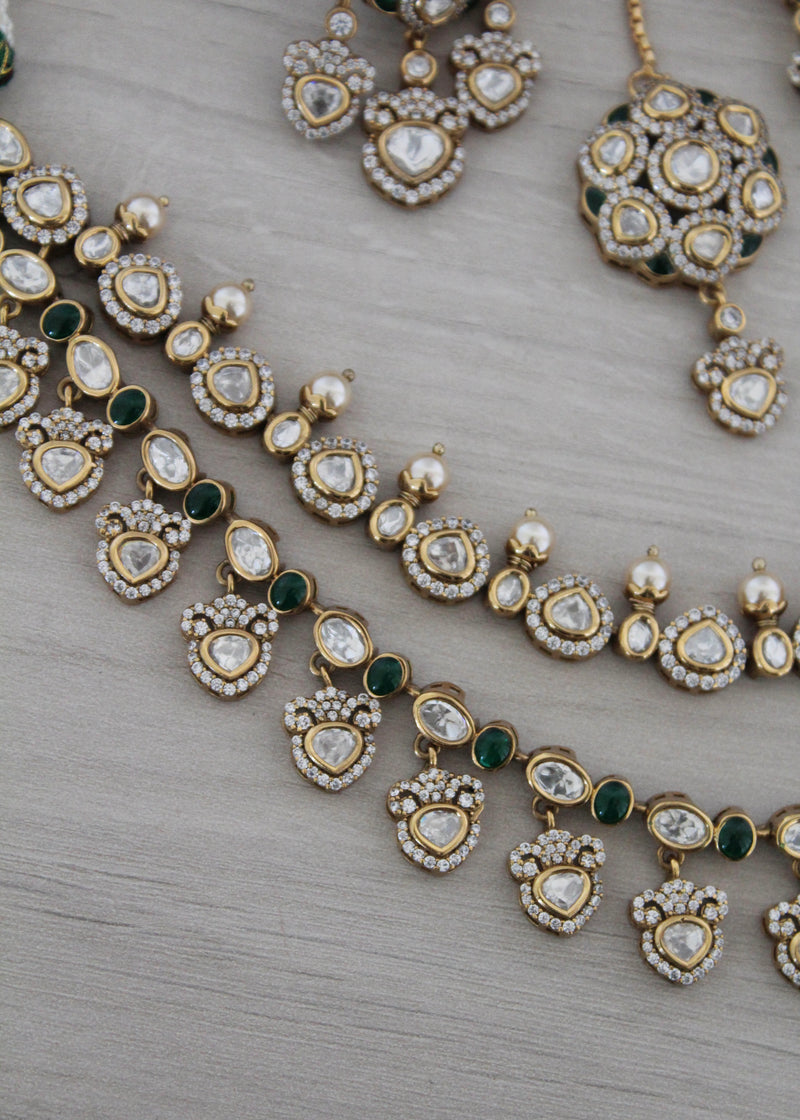 Necklace set