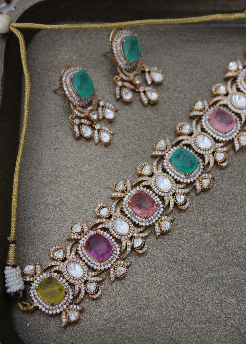 Multicolor choker set