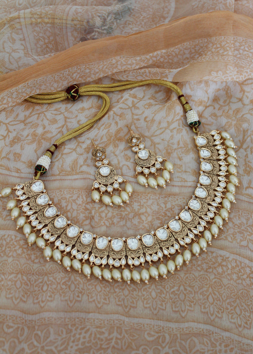 Tiyanni Kundan Necklace set