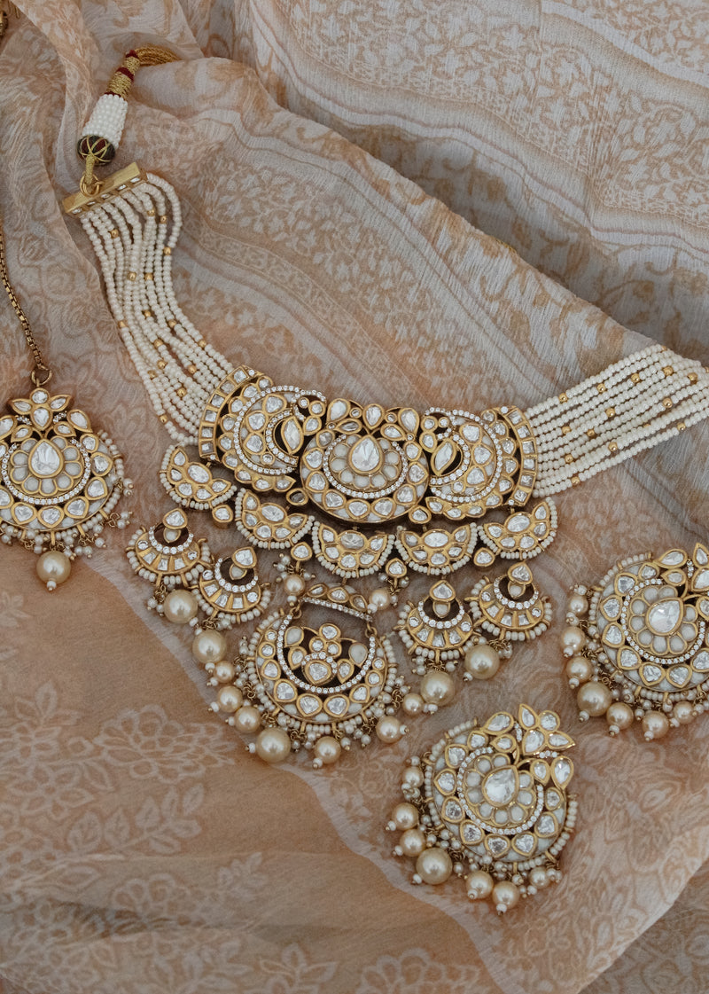 Liyla Necklace set
