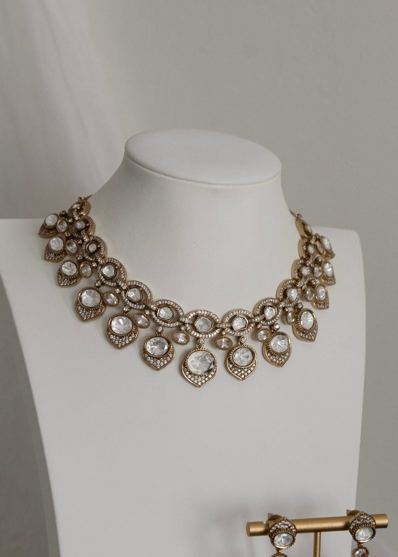 Arneet Necklace set