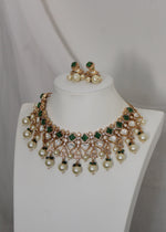Kristin Tiyanni Kundan set