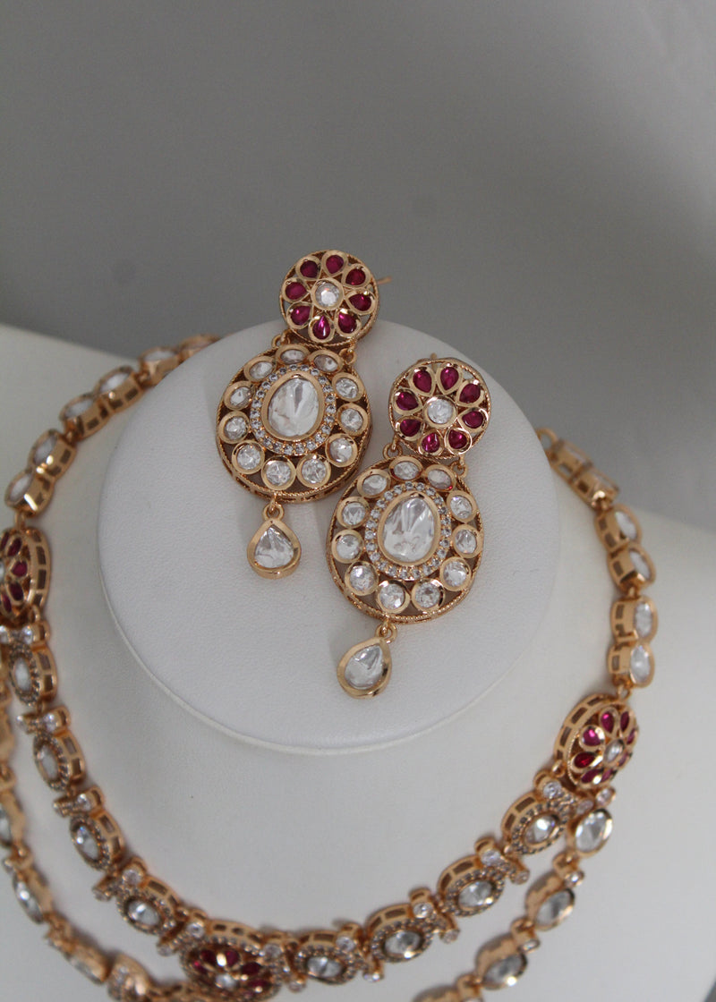 Sia Necklace Set