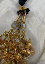 Gold tassle parandha