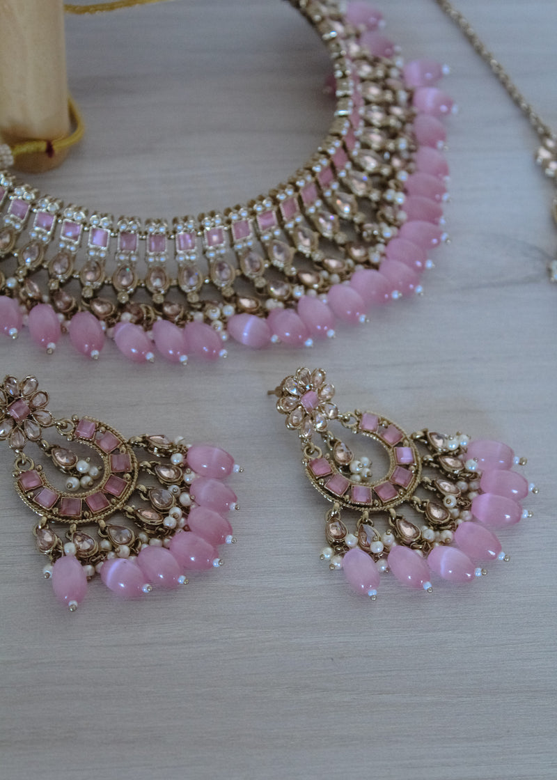 Minal Necklace Set